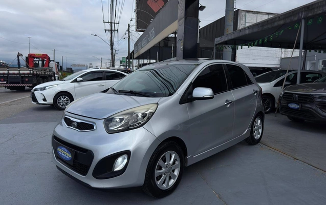 imagem-https://www.socarrao.com.br/sc-vehicle-images-prod/3641705/1788533073362-b4a9e0b83f7e4aed9d62fa89ee55a9d5_1788532797262.jpg