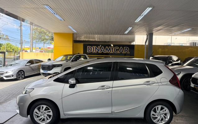imagem-https://www.socarrao.com.br/sc-vehicle-images-prod/3641900/1788530435727-Mi5qcGVn.jpeg