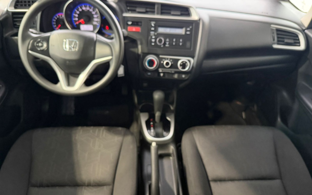 imagem-https://www.socarrao.com.br/sc-vehicle-images-prod/3641900/1788530436482-MTAuanBlZw.jpeg