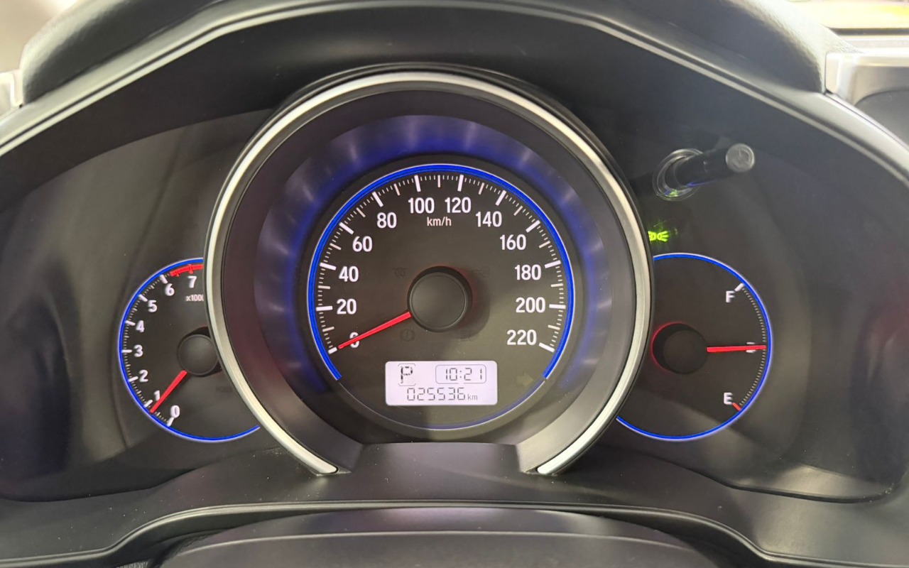 imagem-https://www.socarrao.com.br/sc-vehicle-images-prod/3641900/1788530436570-MTEuanBlZw.jpeg