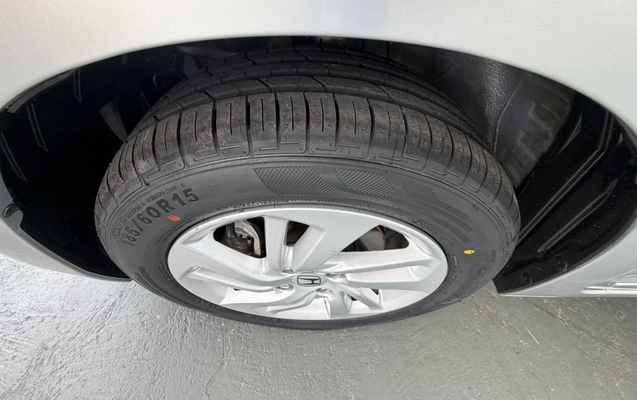 imagem-https://www.socarrao.com.br/sc-vehicle-images-prod/3641900/1788530437232-MjAuanBlZw.jpeg