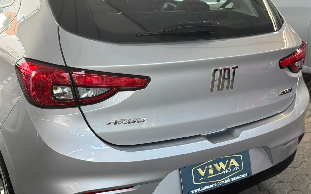 imagem-https://www.socarrao.com.br/sc-vehicle-images-prod/3641966/1788530584886-QVJHTzE1LmpwZw.jpg