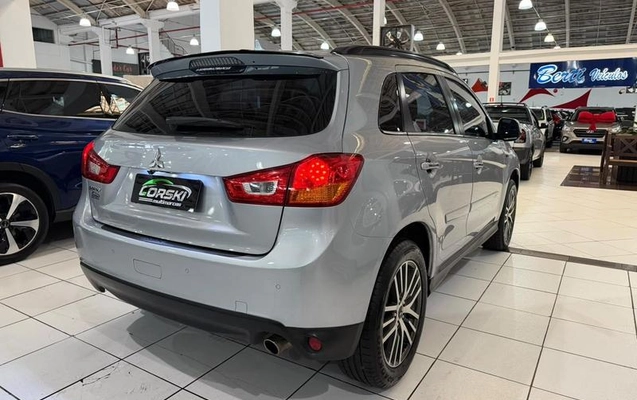 imagem-https://www.socarrao.com.br/sc-vehicle-images-prod/3641991/1789135189093-8447004_9_B_81bef2a22d.jpeg