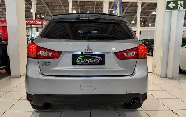 imagem-https://www.socarrao.com.br/sc-vehicle-images-prod/3641991/1789135189095-8447004_17_B_e50fd4e932.jpeg