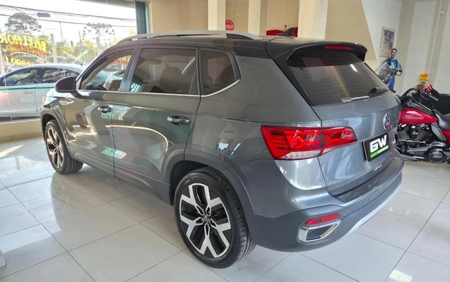 imagem-https://www.socarrao.com.br/sc-vehicle-images-prod/3642115/1789230386592-8448444_18_B_f9656a4fc1.jpeg