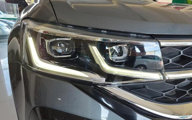 imagem-https://www.socarrao.com.br/sc-vehicle-images-prod/3642115/1789230386604-8448444_24_B_3da6e85b1c.jpeg