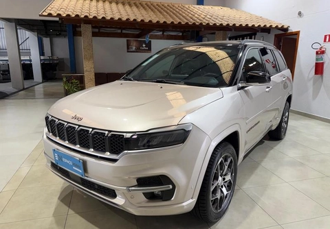 Jeep Commander 2022 Amarelo — foto 1 de 3