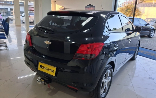 imagem-https://www.socarrao.com.br/sc-vehicle-images-prod/3642248/1788531223421-V2hhdHNBcHAgSW1hZ2UgMjAyNi0wOS0wNCBhdCAwOS4zMC4wMiAoMSkuanBlZw.jpeg