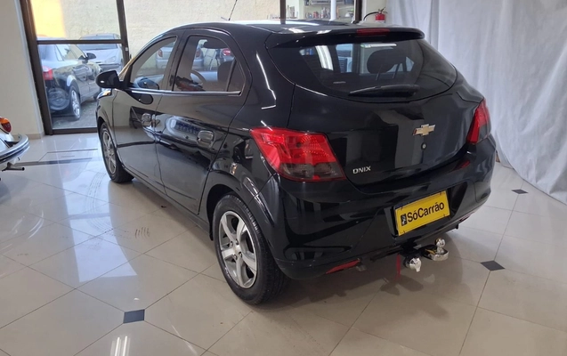 imagem-https://www.socarrao.com.br/sc-vehicle-images-prod/3642248/1788531223763-V2hhdHNBcHAgSW1hZ2UgMjAyNi0wOS0wNCBhdCAwOS4zMC4wMiAoMykuanBlZw.jpeg
