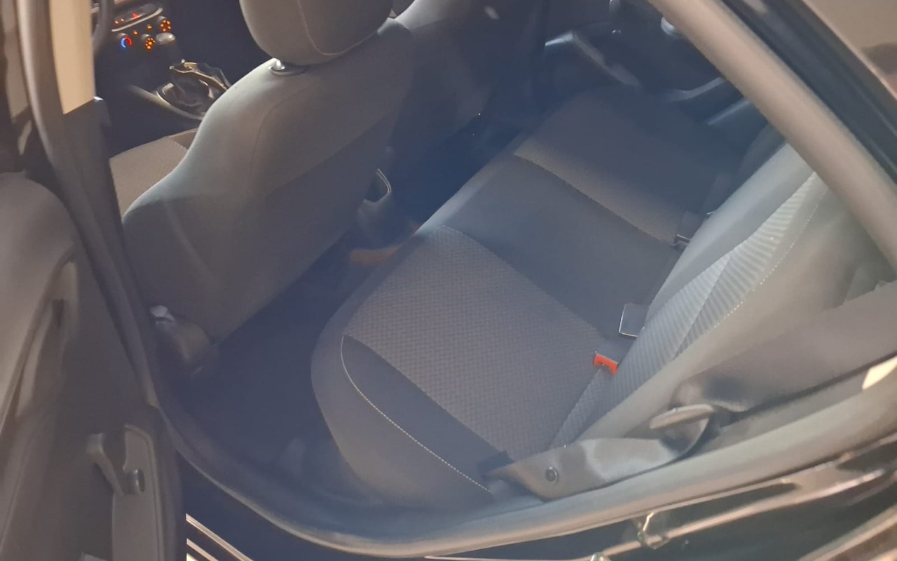 imagem-https://www.socarrao.com.br/sc-vehicle-images-prod/3642248/1788531224196-V2hhdHNBcHAgSW1hZ2UgMjAyNi0wOS0wNCBhdCAwOS4zMC4wMy5qcGVn.jpeg