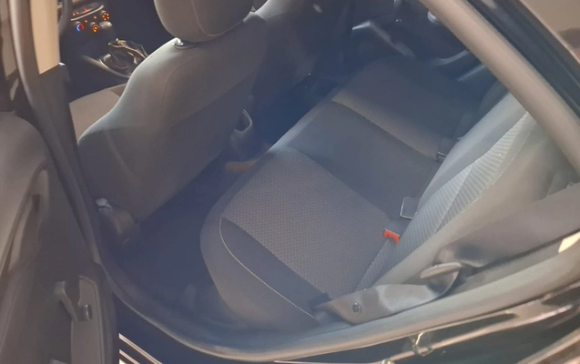 imagem-https://www.socarrao.com.br/sc-vehicle-images-prod/3642248/1788531224196-V2hhdHNBcHAgSW1hZ2UgMjAyNi0wOS0wNCBhdCAwOS4zMC4wMy5qcGVn.jpeg