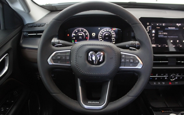 imagem-https://www.socarrao.com.br/sc-vehicle-images-prod/3642270/1788531373449-8_111524.jpg