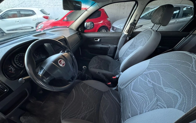 imagem-https://www.socarrao.com.br/sc-vehicle-images-prod/3642275/1788531436016-U0lFTkE0LmpwZw.jpg