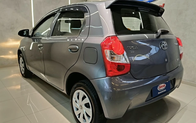 imagem-https://www.socarrao.com.br/sc-vehicle-images-prod/3642283/1788531508420-003_4e96a1c4ce228c6699f33d3b3e8c4613.jpeg
