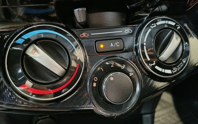imagem-https://www.socarrao.com.br/sc-vehicle-images-prod/3642283/1788531508451-003_9b83c271d8fd03e6fe7c6f261e41b0da.jpeg