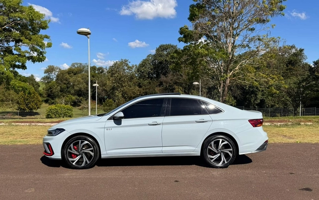 imagem-https://www.socarrao.com.br/sc-vehicle-images-prod/3642306/1788531557932-V2hhdHNBcHAgSW1hZ2UgMjAyNi0wOS0wMyBhdCAxNC40My4xOSAoNCkuanBlZw.jpeg