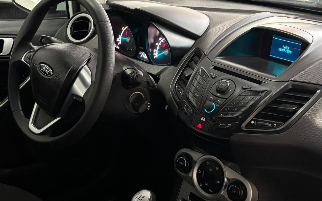 imagem-https://www.socarrao.com.br/sc-vehicle-images-prod/3642565/1788532186217-RklFU1RBIEIgMjAxNiA2LmpwZw.jpg