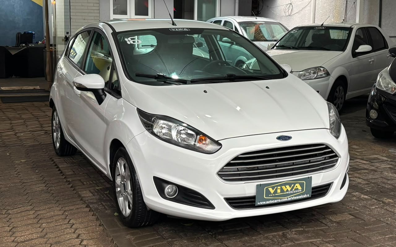 imagem-https://www.socarrao.com.br/sc-vehicle-images-prod/3642565/1788532186444-RklFU1RBIEIgMjAxNiAxMS5qcGc.jpg