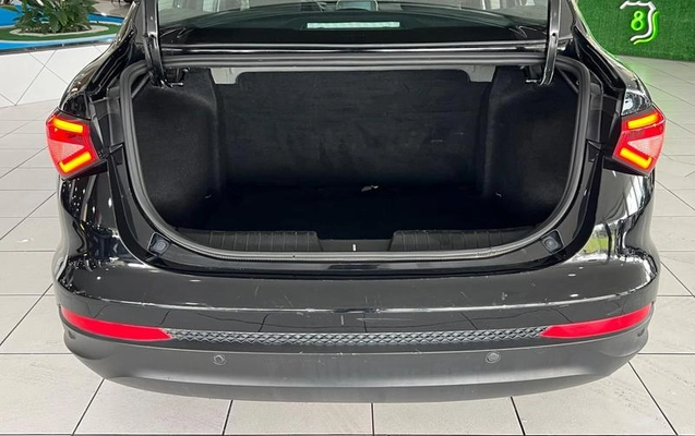 imagem-https://www.socarrao.com.br/sc-vehicle-images-prod/3642609/1789391309959-8445161_12_B_750acd8bc8.jpeg