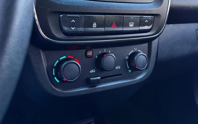 imagem-https://www.socarrao.com.br/sc-vehicle-images-prod/3642647/1788532708430-8434568_12_B_6ec10f0065.jpeg