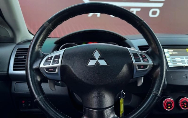 imagem-https://www.socarrao.com.br/sc-vehicle-images-prod/3642711/1788532990204-8437942_9_B_9cb63c5f07.jpeg