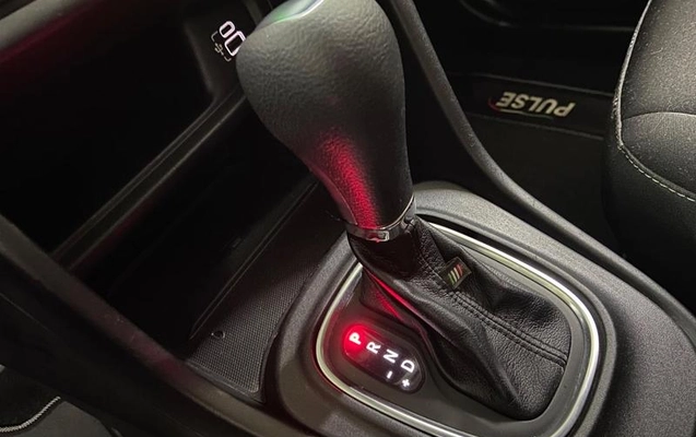 imagem-https://www.socarrao.com.br/sc-vehicle-images-prod/3642754/1788981667642-8450168_10_B_4e60cf9a21.jpeg