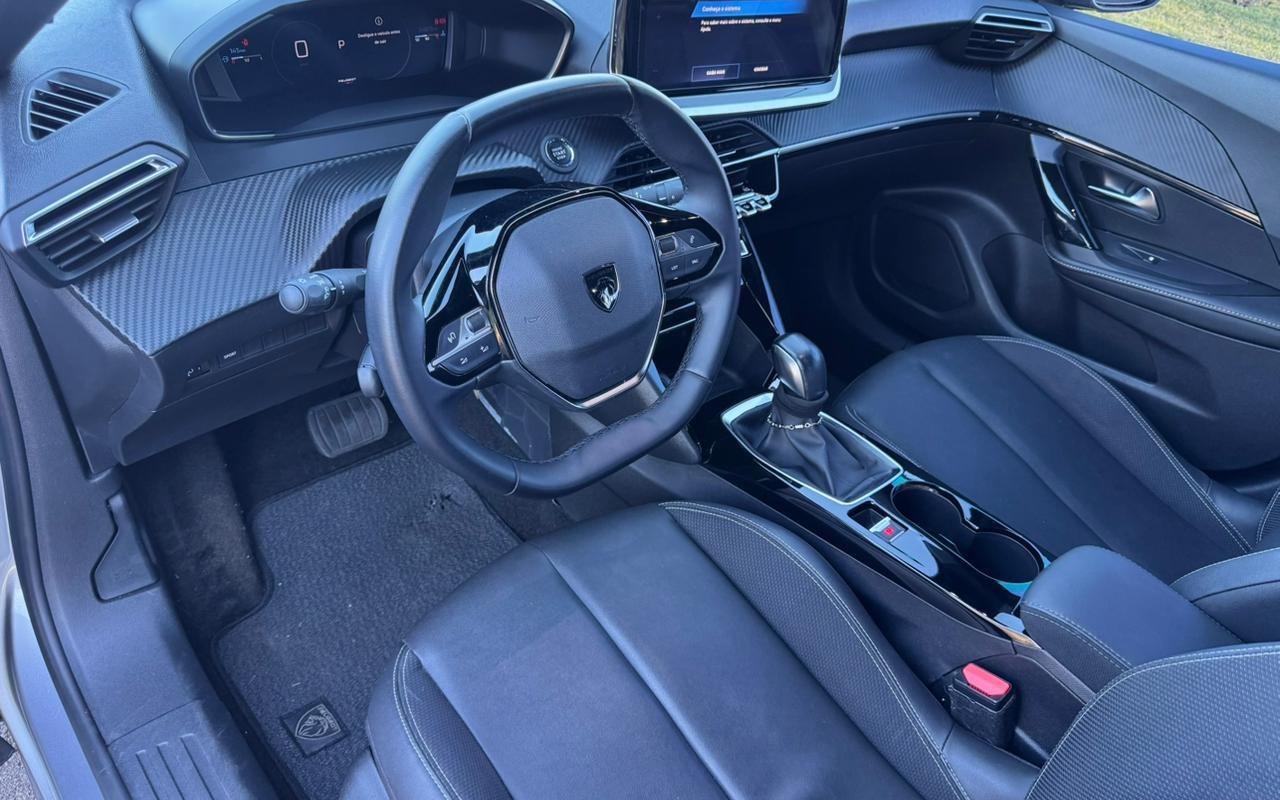 imagem-https://www.socarrao.com.br/sc-vehicle-images-prod/3642796/1788533254377-V2hhdHNBcHAgSW1hZ2UgMjAyNi0wOS0wMyBhdCAxNi4wOS4yNSAoMykuanBlZw.jpeg