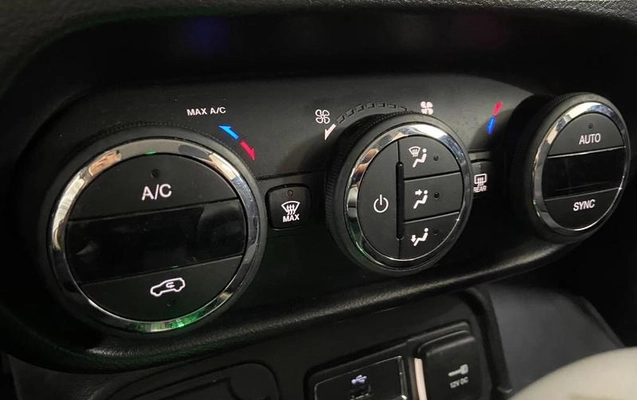 imagem-https://www.socarrao.com.br/sc-vehicle-images-prod/3643020/1788981678395-8446605_9_B_30346fd348.jpeg
