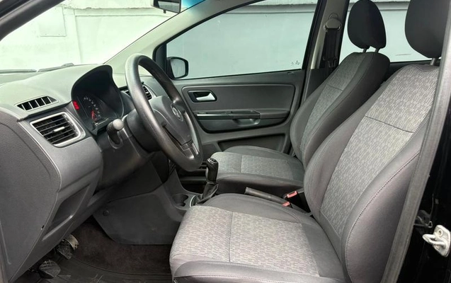 imagem-https://www.socarrao.com.br/sc-vehicle-images-prod/3643070/1788533944494-8416497_6_B_6991654de4.jpeg