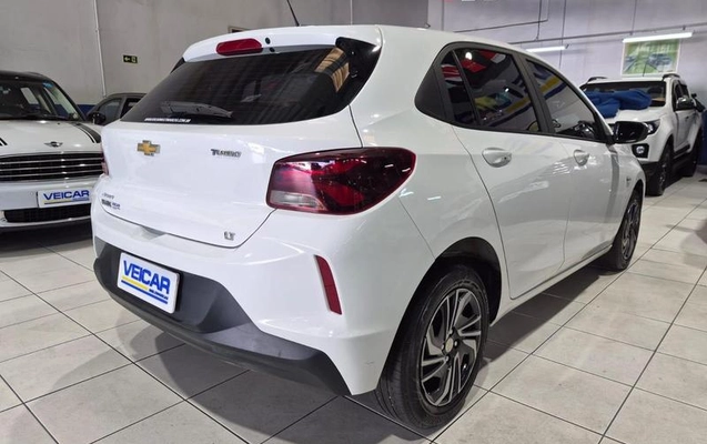 imagem-https://www.socarrao.com.br/sc-vehicle-images-prod/3643435/1788542353722-8450569_6_B_69a83651d5.jpeg