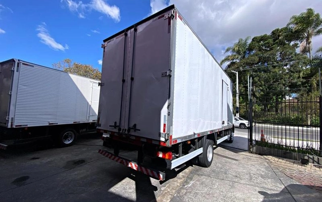 imagem-https://www.socarrao.com.br/sc-vehicle-images-prod/3643460/1788535015917-8389615_1_B_34e69e7090.jpeg
