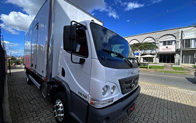 imagem-https://www.socarrao.com.br/sc-vehicle-images-prod/3643460/1788535015925-8389615_5_B_180d522ece.jpeg
