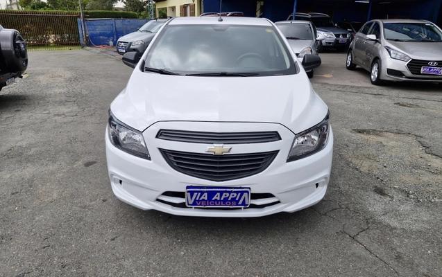 imagem-https://www.socarrao.com.br/sc-vehicle-images-prod/3643499/1788535447267-3hCkNAldPPiE2gvLCcgYCx5wUzEYwLMx.jpg