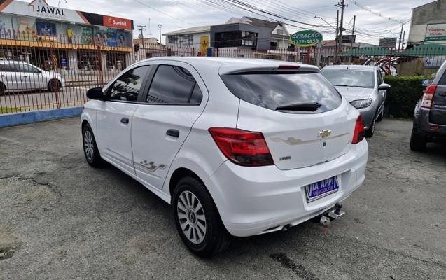 imagem-https://www.socarrao.com.br/sc-vehicle-images-prod/3643499/1788535447271-PATQwVdnq1xc5MSE5wUXi0mfNH00rFs0.jpg