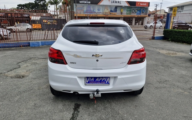 imagem-https://www.socarrao.com.br/sc-vehicle-images-prod/3643499/1788535447274-WL51vx1l9HGeNjUY88HFnQmP8nXSU1sB.jpg