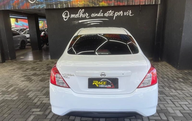 imagem-https://www.socarrao.com.br/sc-vehicle-images-prod/3643808/1789169164424-8444473_2_B_2d68d036ee.jpeg