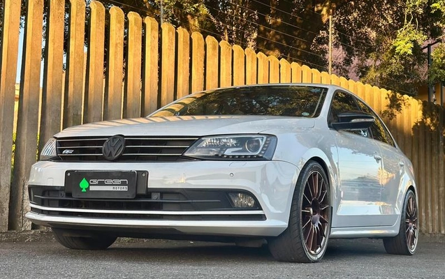 imagem-https://www.socarrao.com.br/sc-vehicle-images-prod/3643837/1790000557714-8422842_2_B_d78a2efefd.jpeg