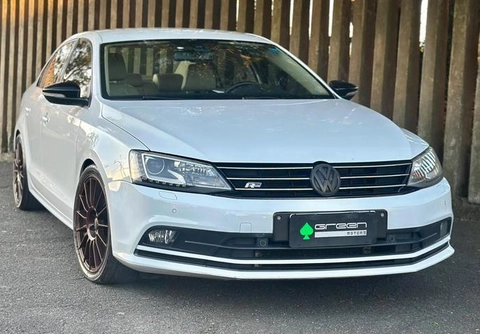 Volkswagen Jetta 2016 Branco — foto 1 de 3