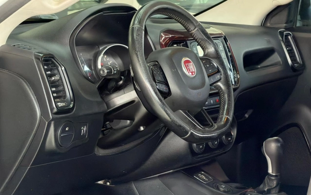 imagem-https://www.socarrao.com.br/sc-vehicle-images-prod/3644012/1788536865359-003_63af1c15316382fd2c526a883deefdb9.jpeg