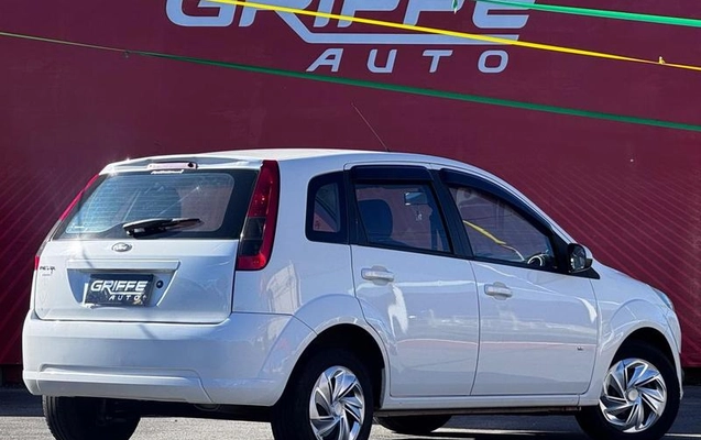 imagem-https://www.socarrao.com.br/sc-vehicle-images-prod/3644141/1788537204095-8438562_3_B_1fd2d3e180.jpeg