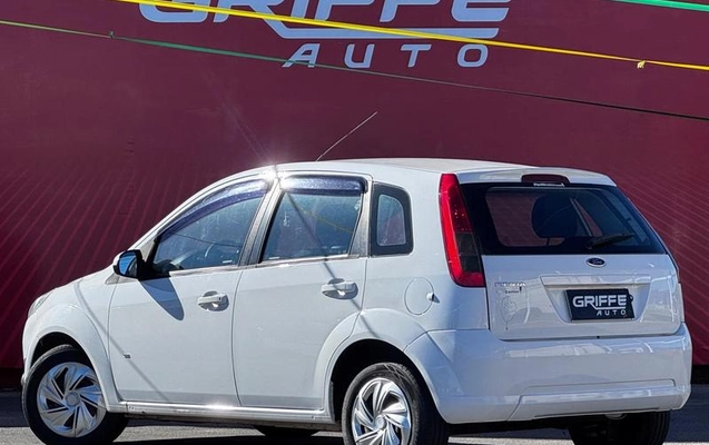 imagem-https://www.socarrao.com.br/sc-vehicle-images-prod/3644141/1788537204098-8438562_5_B_223c05db41.jpeg