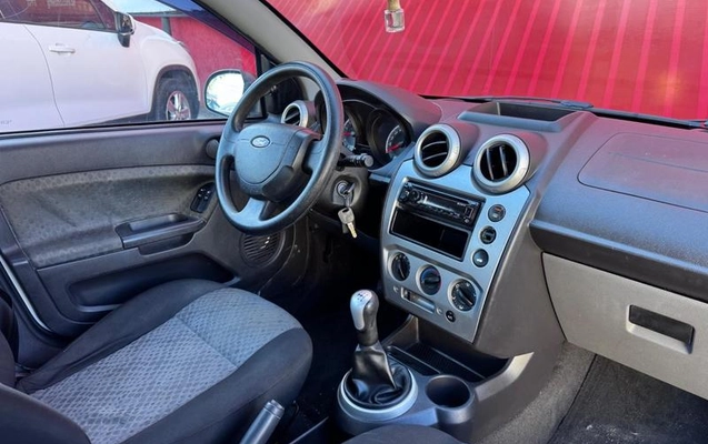 imagem-https://www.socarrao.com.br/sc-vehicle-images-prod/3644141/1788537204100-8438562_6_B_982498b088.jpeg