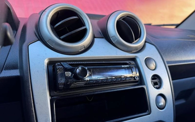 imagem-https://www.socarrao.com.br/sc-vehicle-images-prod/3644141/1788537204106-8438562_10_B_c18beb9551.jpeg