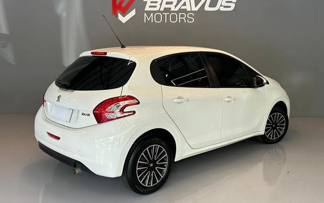 imagem-https://www.socarrao.com.br/sc-vehicle-images-prod/3644459/1789477666803-8414848_5_B_5806441f69.jpeg
