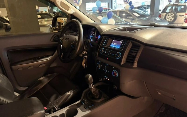 imagem-https://www.socarrao.com.br/sc-vehicle-images-prod/3644513/1789671782620-8450820_7_B_882d249834.jpeg