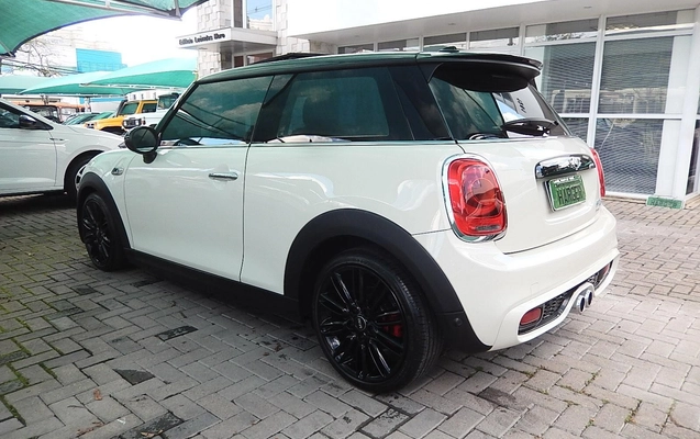 imagem-https://www.socarrao.com.br/sc-vehicle-images-prod/3644579/1788538897159-470b2df411b5475eb19ea3bb3531ee9b_1788381345907.jpg