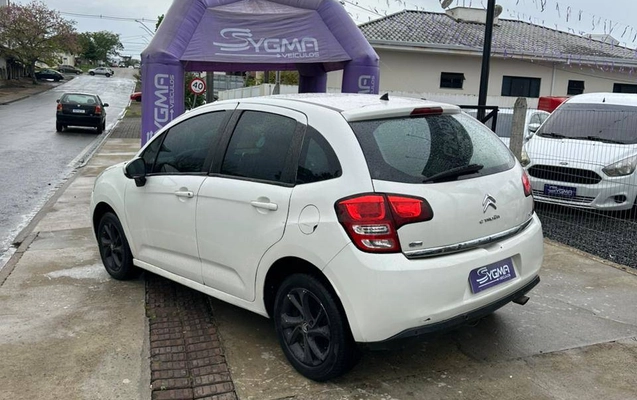 imagem-https://www.socarrao.com.br/sc-vehicle-images-prod/3644915/1788541782771-900e4df83786409ab55cb2ab5a56f670_1788539662614.jpg