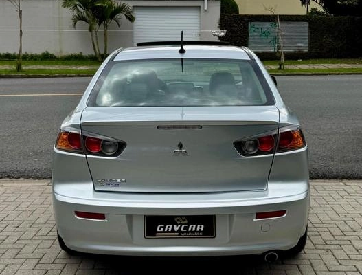 imagem-https://www.socarrao.com.br/sc-vehicle-images-prod/3645123/1788612777530-8451091_8_B_77bb235968.jpeg
