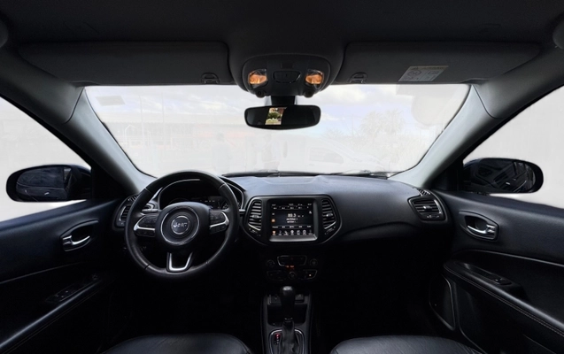 imagem-https://www.socarrao.com.br/sc-vehicle-images-prod/3645160/1788547300038-Fw8bhrQR9DlSt2g9xFyVbi3wKFGH5MEy.jpg