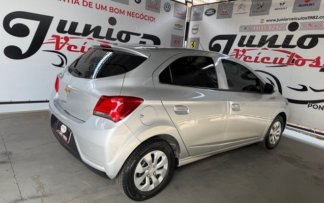 imagem-https://www.socarrao.com.br/sc-vehicle-images-prod/3645276/1788541047738-a337d5e5-91cb-450f-ac80-e504cfc465f0.jpg